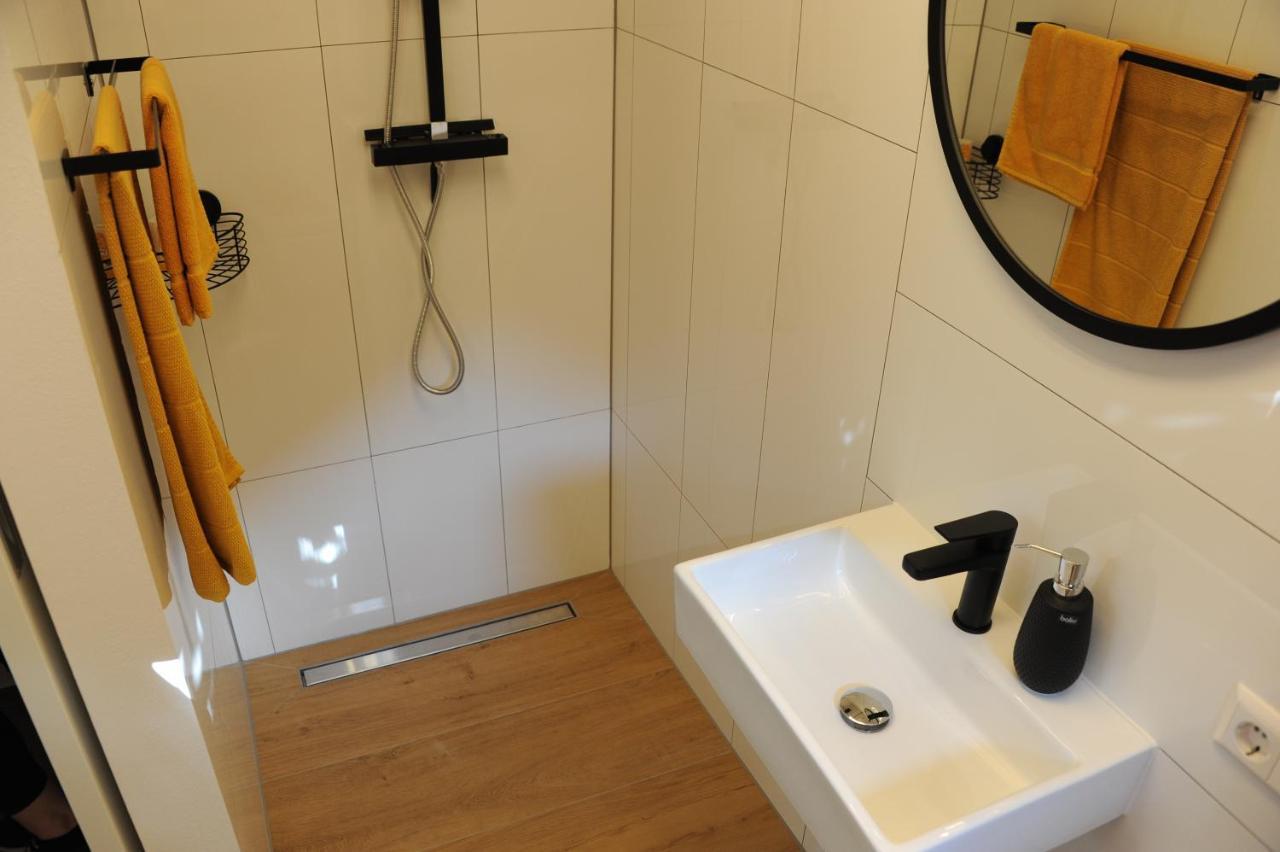 Studio-Apartment Kontaktloser Check-In Мекенбойрен Екстериор снимка