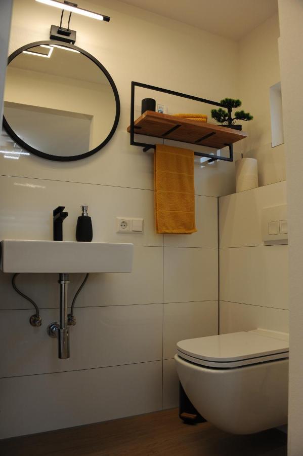 Studio-Apartment Kontaktloser Check-In Мекенбойрен Екстериор снимка