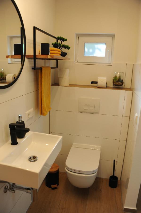 Studio-Apartment Kontaktloser Check-In Мекенбойрен Екстериор снимка