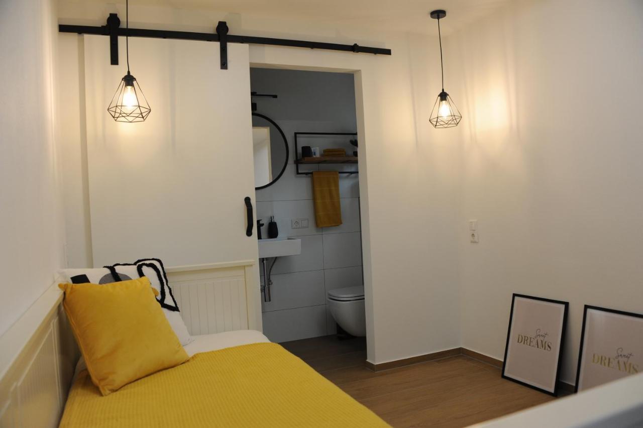 Studio-Apartment Kontaktloser Check-In Мекенбойрен Екстериор снимка