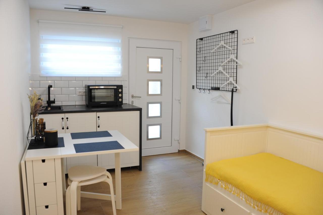 Studio-Apartment Kontaktloser Check-In Мекенбойрен Екстериор снимка