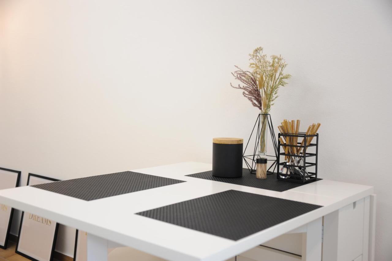 Studio-Apartment Kontaktloser Check-In Мекенбойрен Екстериор снимка